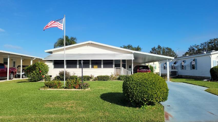 Lake Wales, FL Mobile Home for Sale located at 426 Bermuda Drive Towerwood